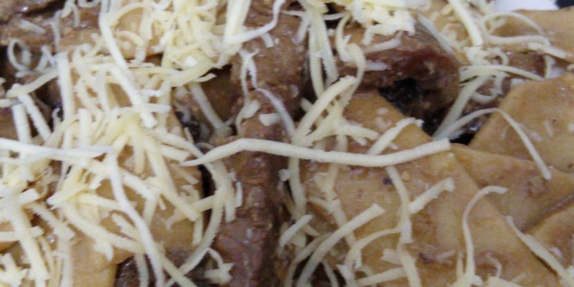 PAPARDELLE AO MOLHO DE FILÉ MIGNON E FUNGHI SECCI